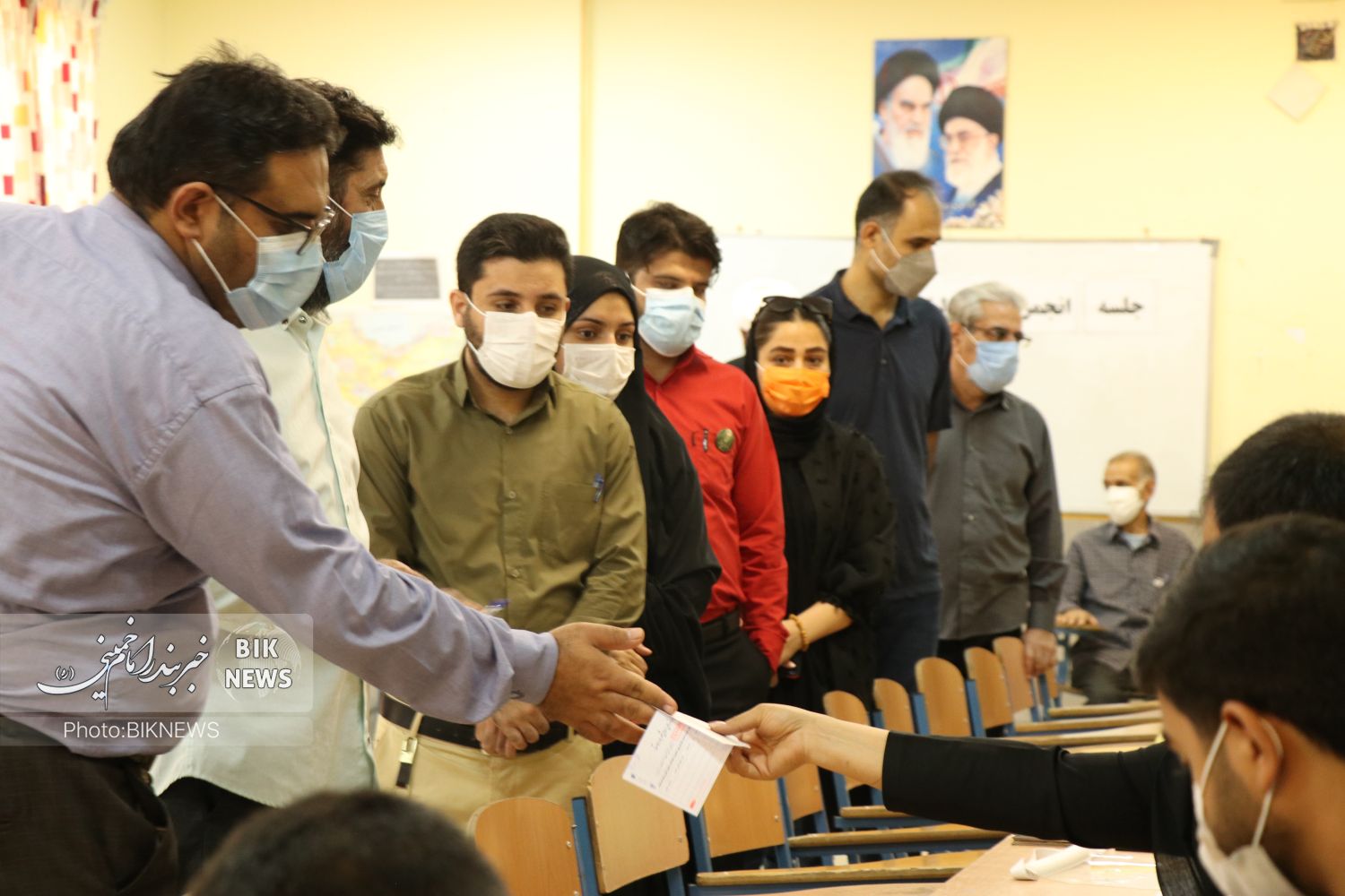 گزارش تصویری | حضور پرشور مردم بندرامام خمینی در انتخابات ۱۴۰۰
