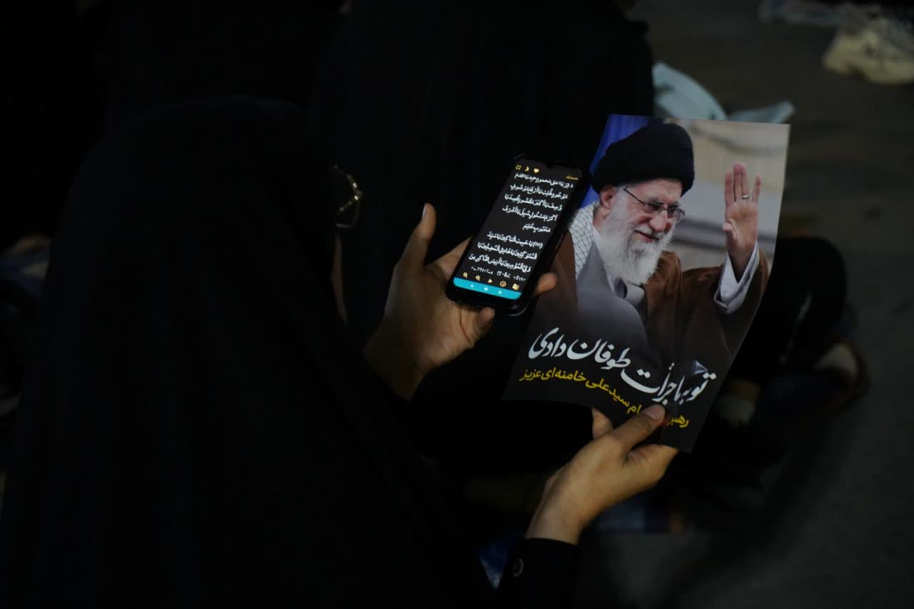 نخستین شب قدر رمضان 1404 و لحظه اعلام زعامت حضرت آیت الله سید مجتبی حسینی خامنه‌ای در بندرامام خمینی(ره)